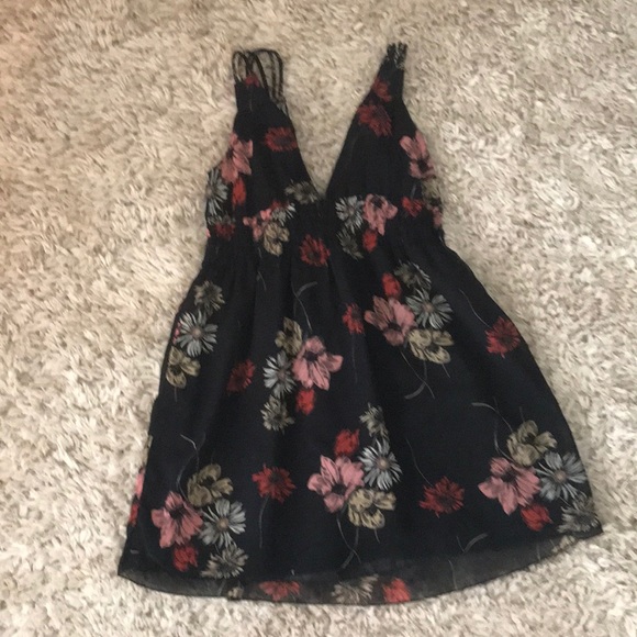 Floral Flowy Black mini dress - Picture 2 of 3